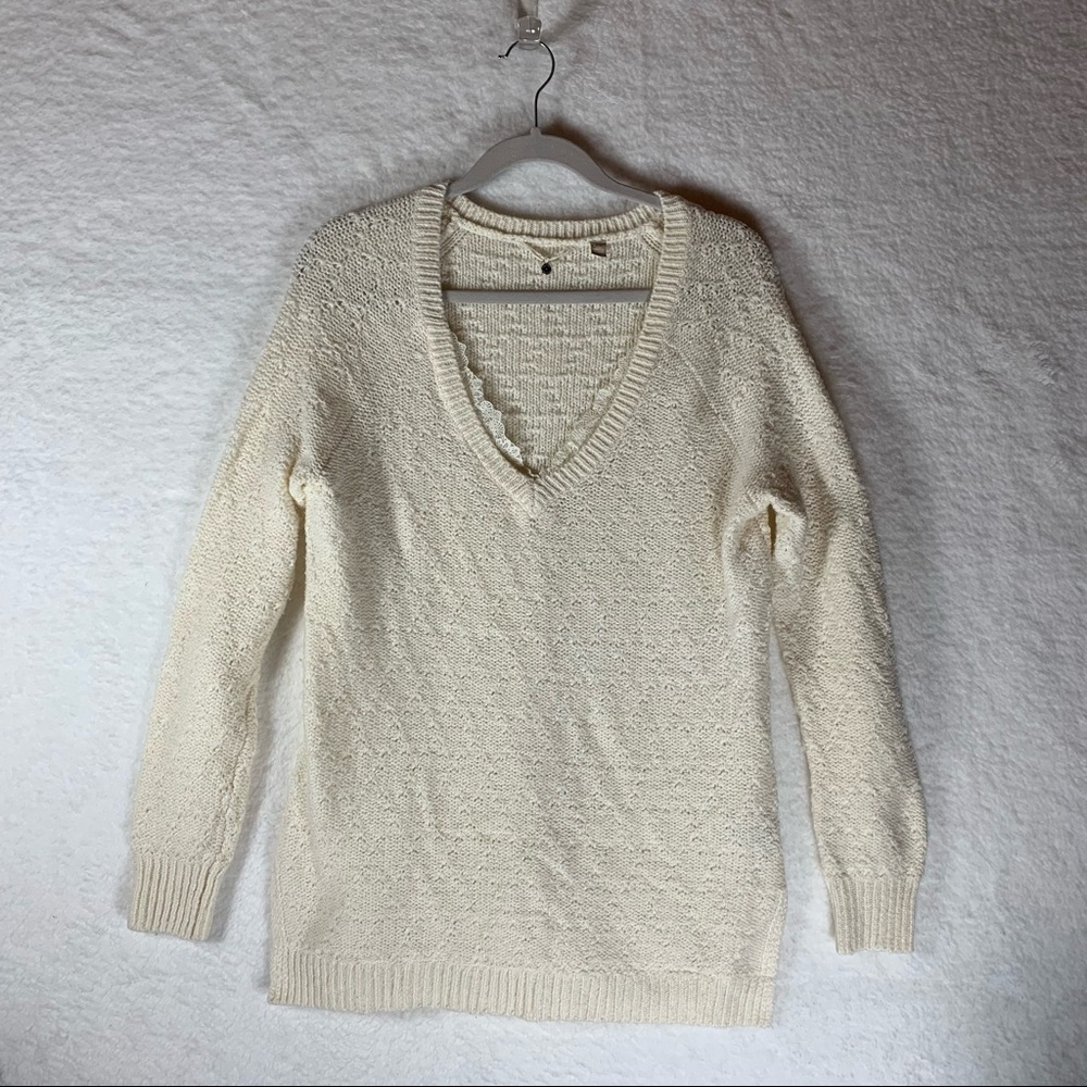 Anthropologie Knitted & Knotted White Ivory Lace Trim Sweater Size Medium V-Neck